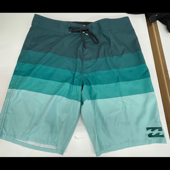 Billabong Other - Used Mens Billabong Swimming Trunks Size 36. (G39)